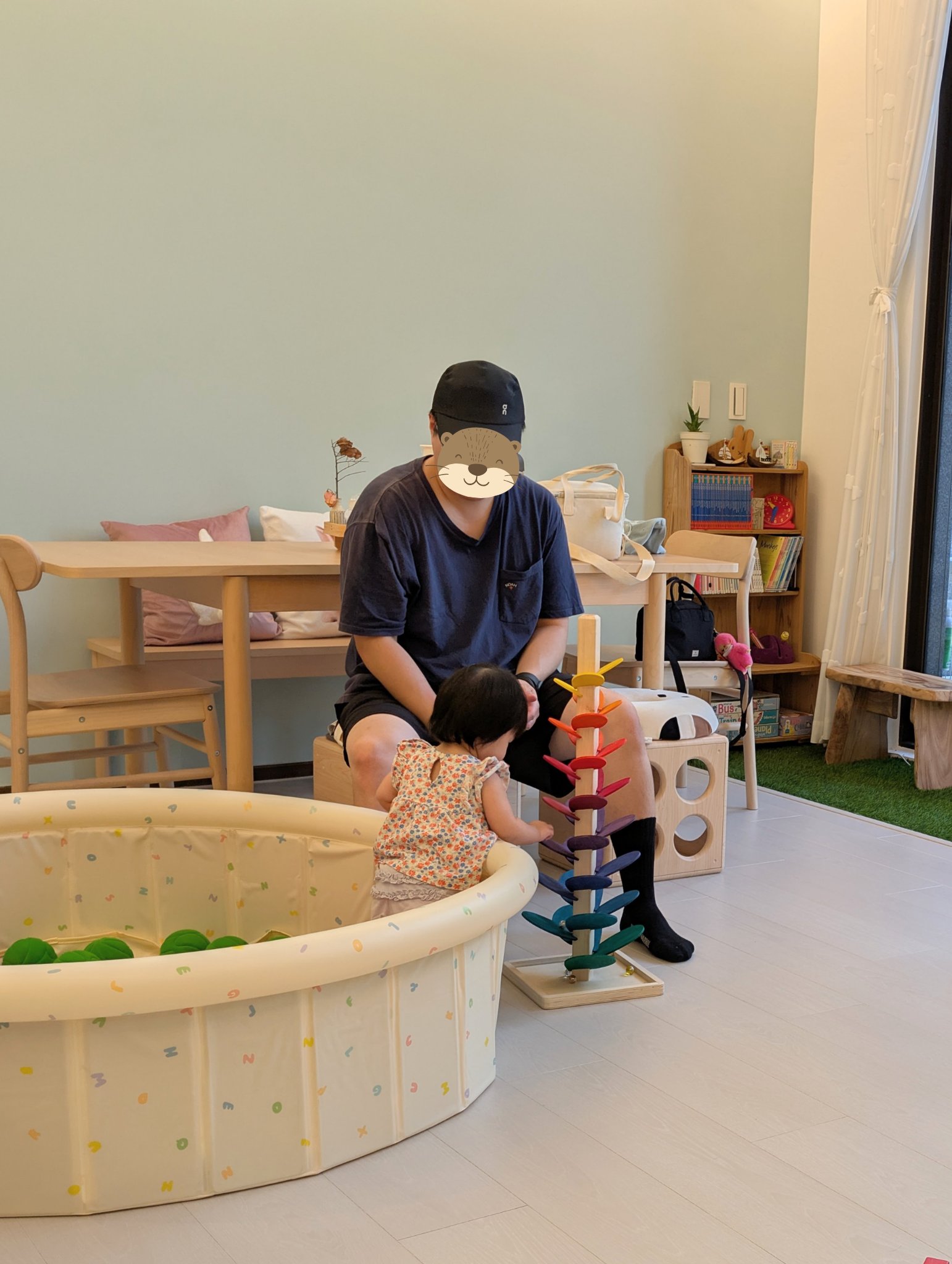 play with me moment father daughter time flower music tree sound play cause and effect grunspecht ball pool toddler