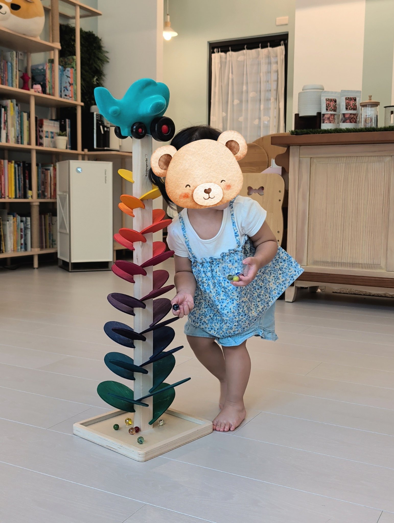 play with me moment flower music tree cause and effect sound play standing play fine motor grunspecht natural latex