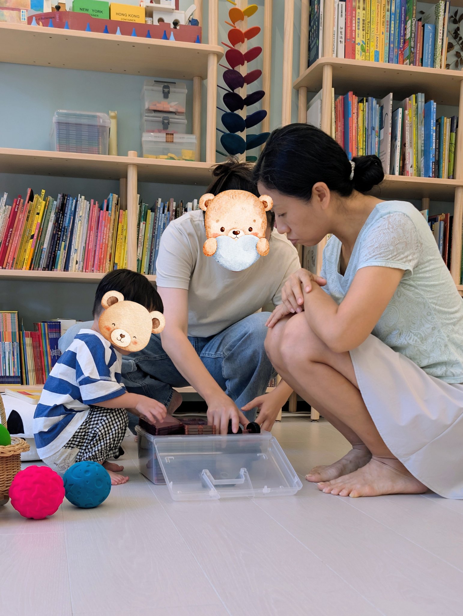 play with me moment parenting mixed age play sensory play heuristic play is learning discovery quiet atmosphere