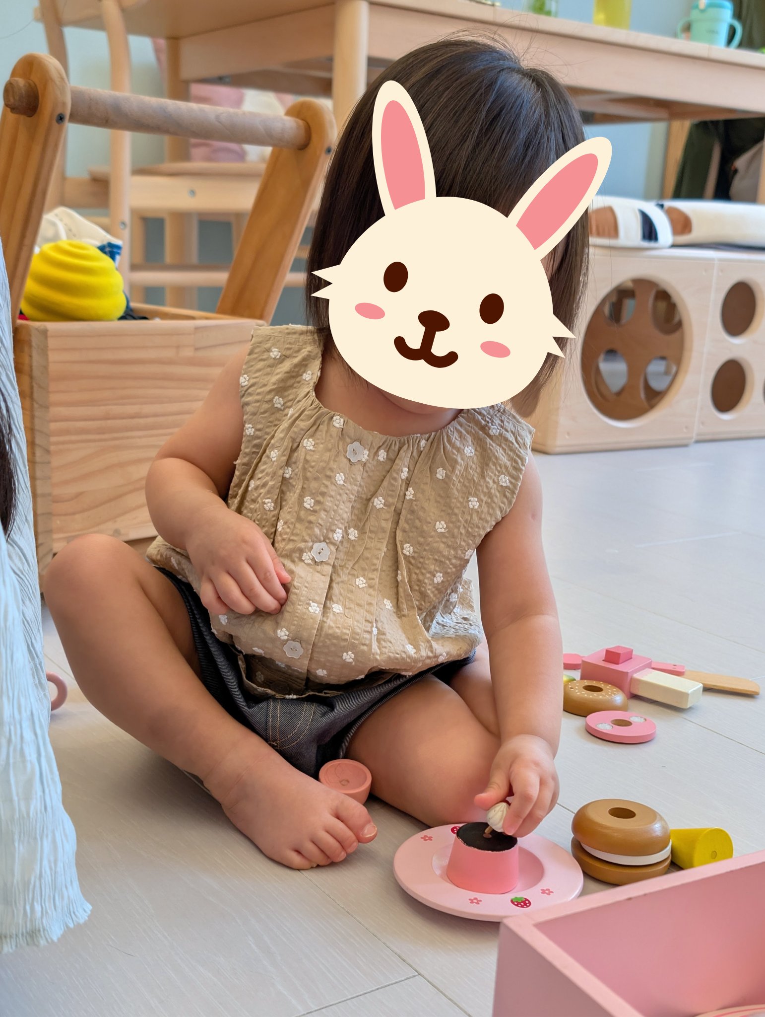 play with me moment pretend play wooden play food dessert fine motor hand eye coordination japanese wooden toy