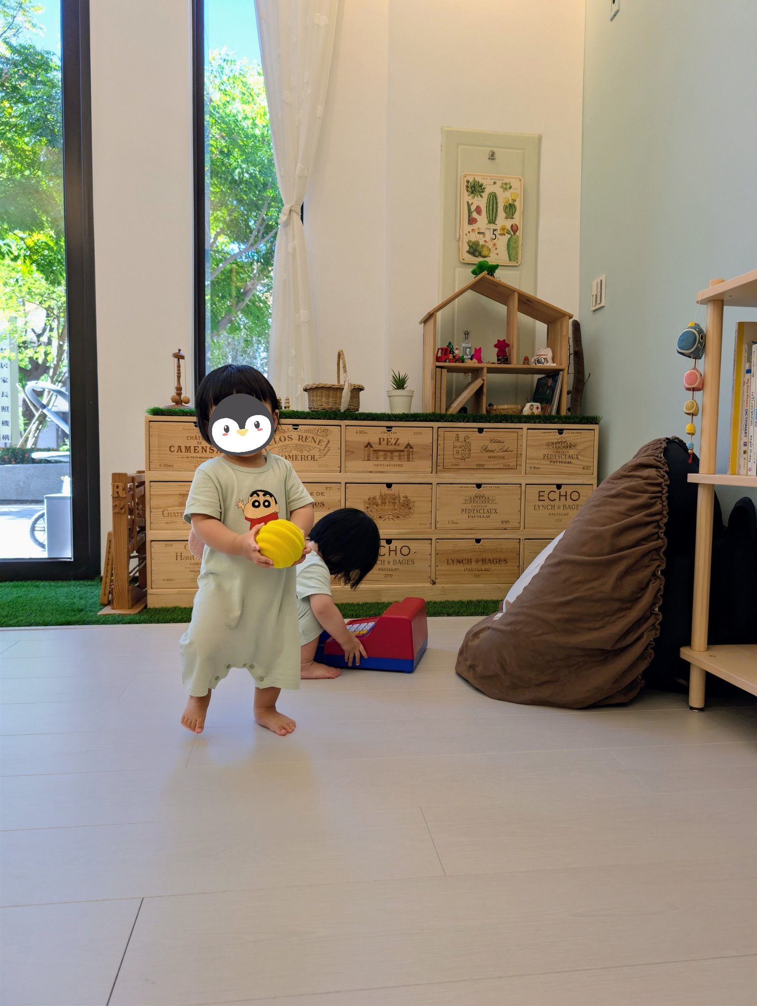 play with me moment twins parallel play transporting schema gross motor balance learning through play natural latex